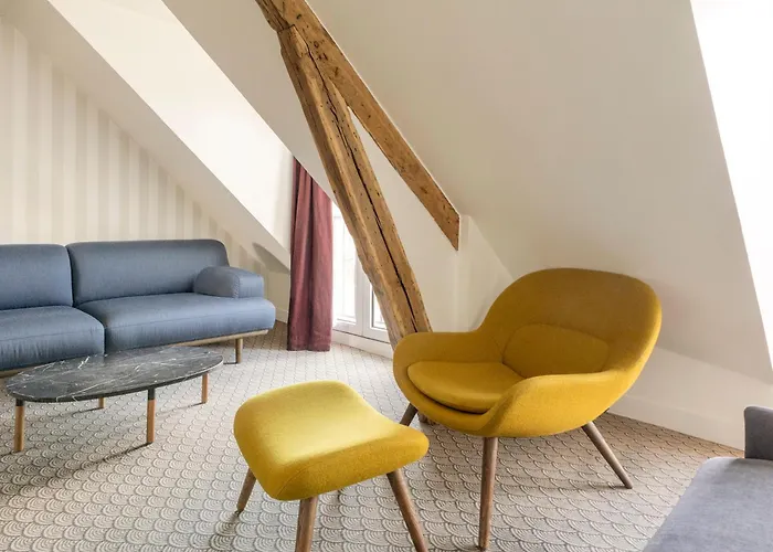 ホテル パラディ 3*