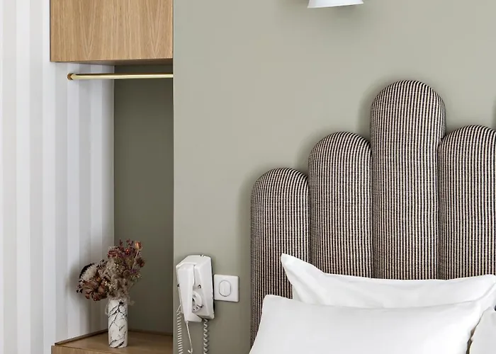 ホテル パラディ