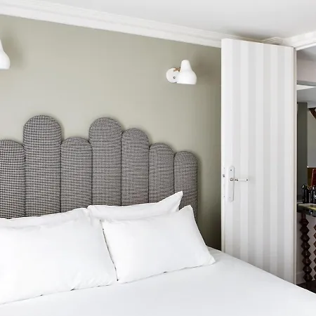 Hotel Paradis 3*