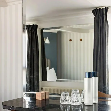 Hotel Paradis 3*