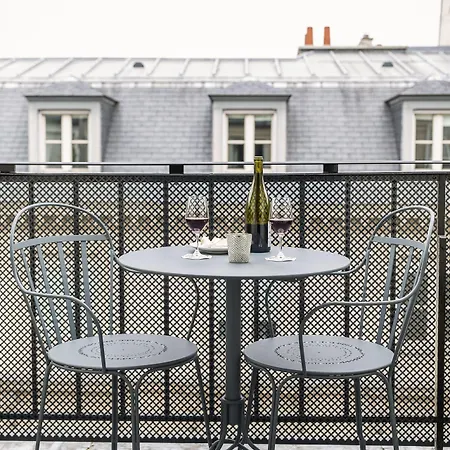 Paradis Παρίσι