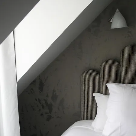 Hotel Paradis Paris